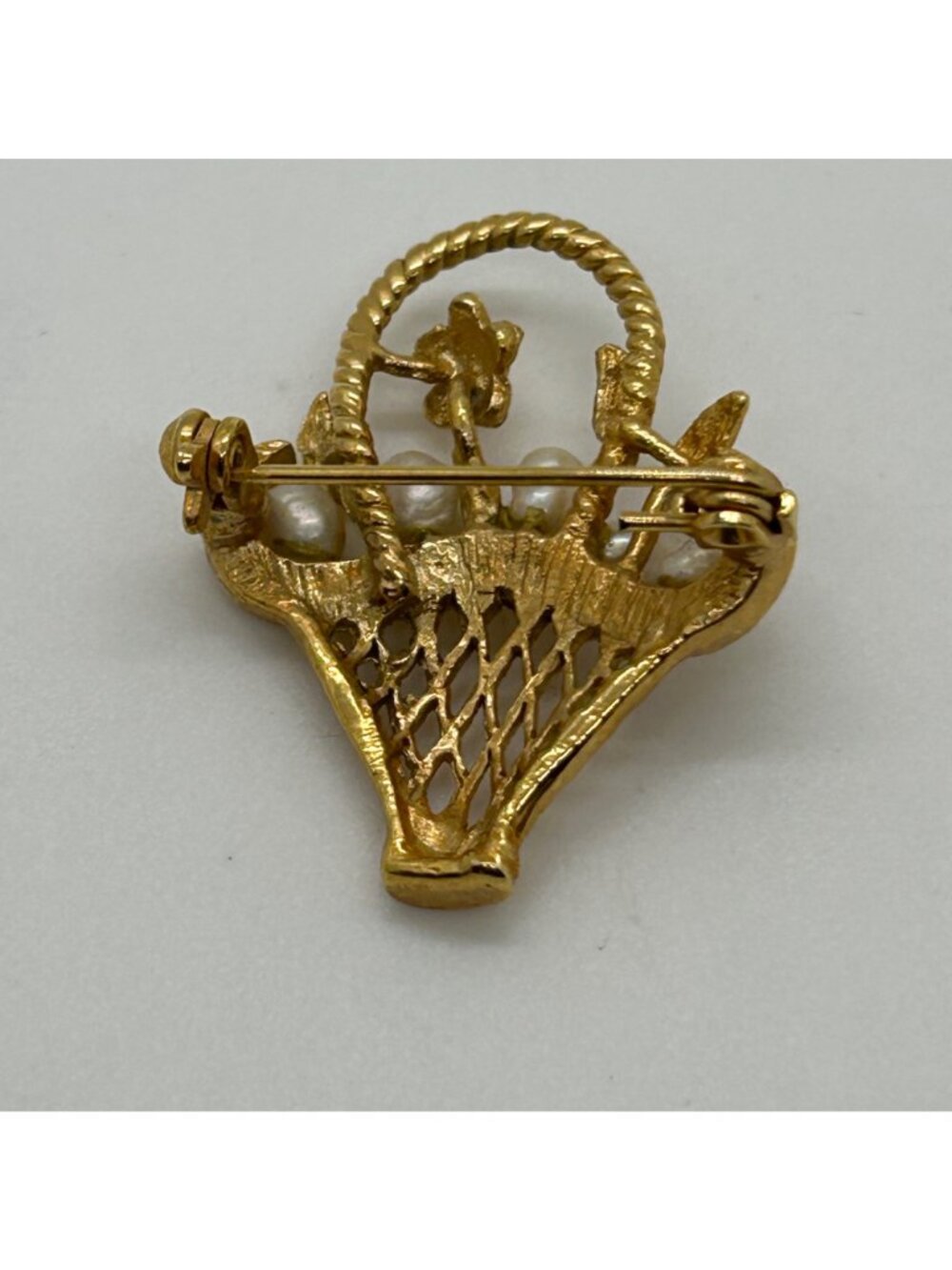 Vintage Gold-Tone Flower Basket Brooch Freshwater Pearl Filigree Retro Floral - Picture 6 of 10